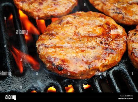 how long to cook sausage patties on griddle